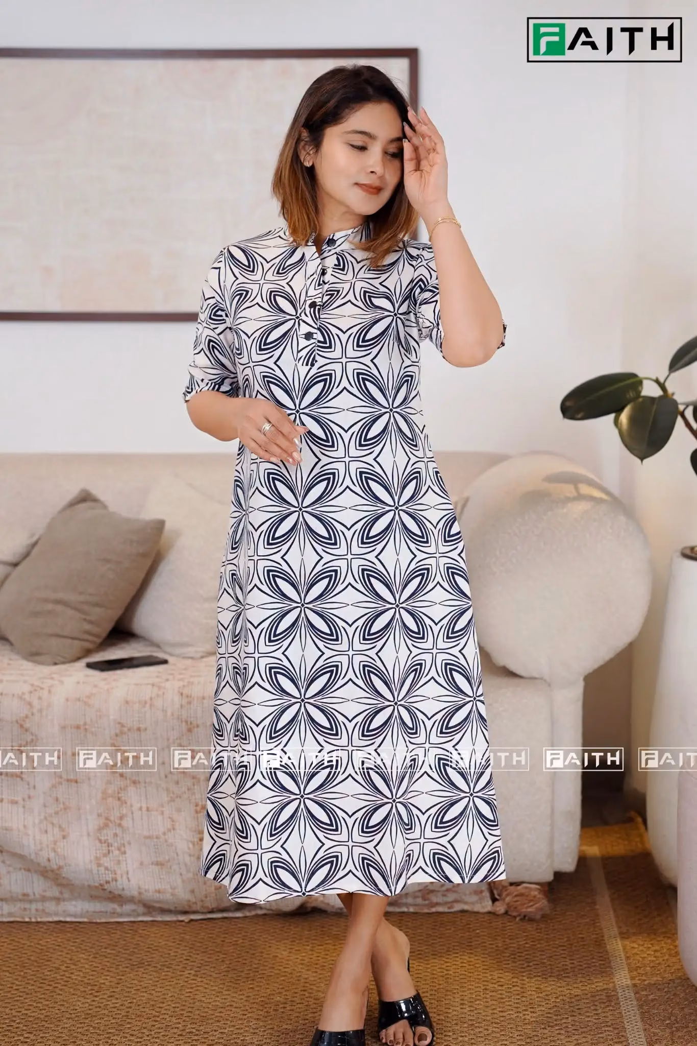 CACIA DRESS